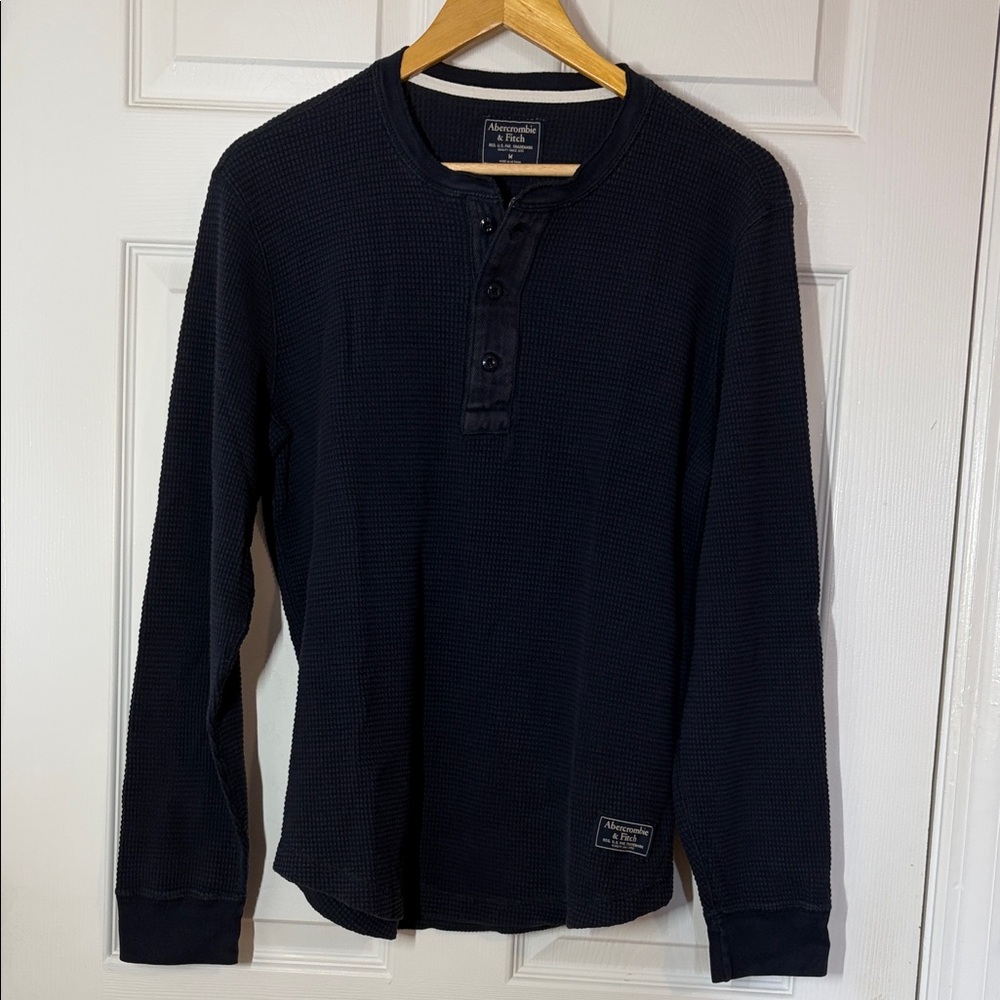 Abercrombie & Fitch (2012) Dark Blue Henley - Men’s Medium
